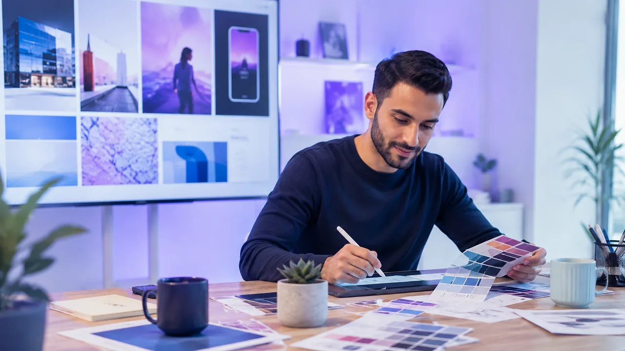 خدمة تصميم UX وUI